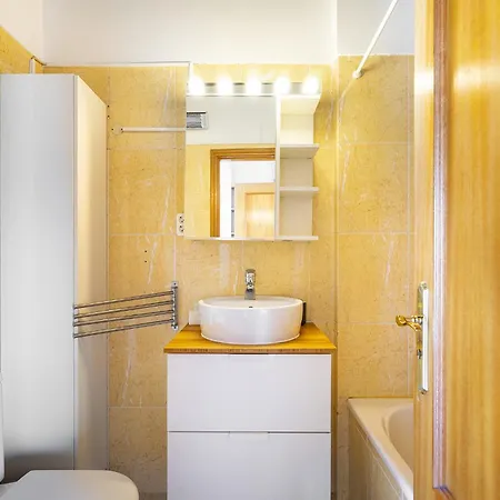 Whome Riverview By Premium